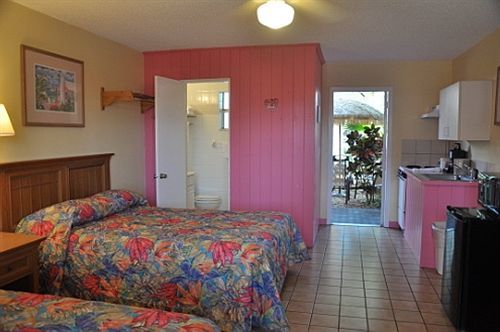 By The Beach Motel - 可可比奇 外观 照片